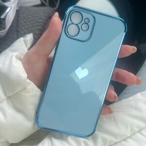 NWOT Cute Blue Heart Phone Case IPhone 12 (2 lens)